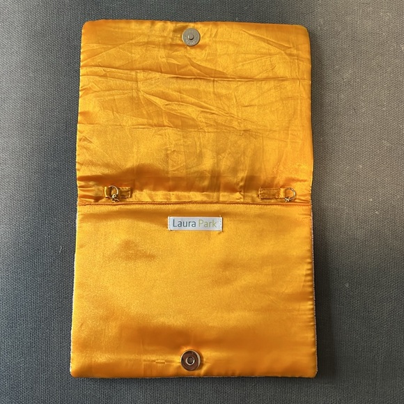 NWT Beaded Clutch - Picture 3 of 11